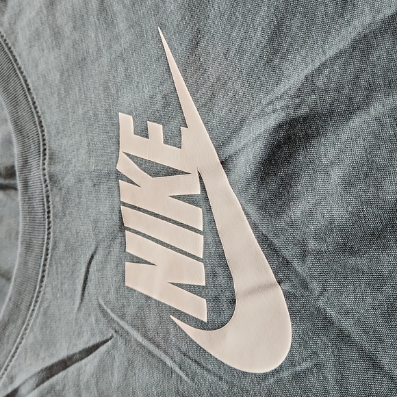 Nike Plus Size Tee with Rounded Hem - Picture 2 of 6